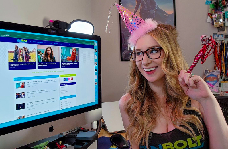 fanbolt's tweet photo. How it's going vs where it started. 😂🤦‍♀️❤️

Celebrating 20 years of FanBolt today!! A huge thank you to everyone who has geeked out with us and supported us over the years!! ❤️ Here's to the next 20!!!🥳 https://t.co/dQBqDSKqV4