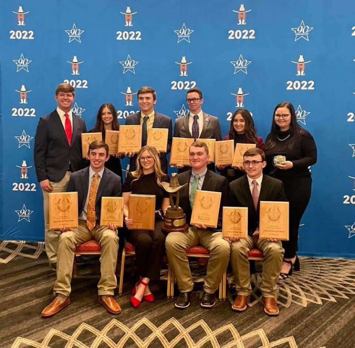 CCCFFSN's tweet image. WOOL JUDGING CLAIMS THE TITLE!

A kind member of the team has informed us that the Wool Judging team has take the crown in Houston and claimed their national title!