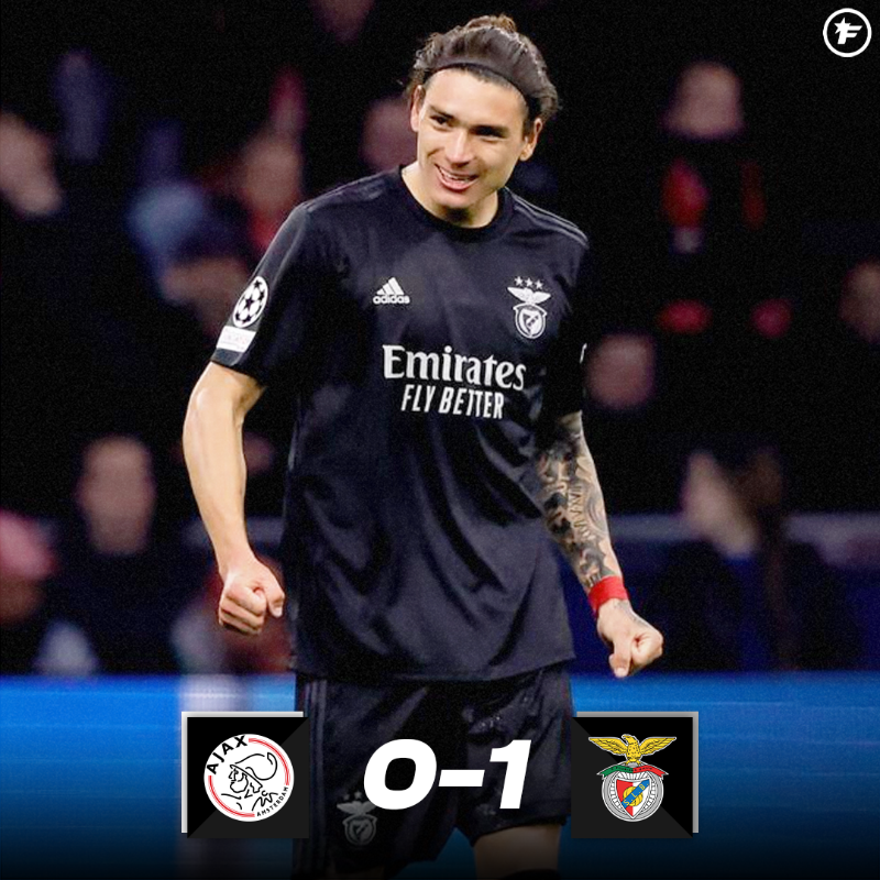 footmercato's tweet photo. Benfica réalise un exploit à Amsterdam !

#UCL #AJASLB