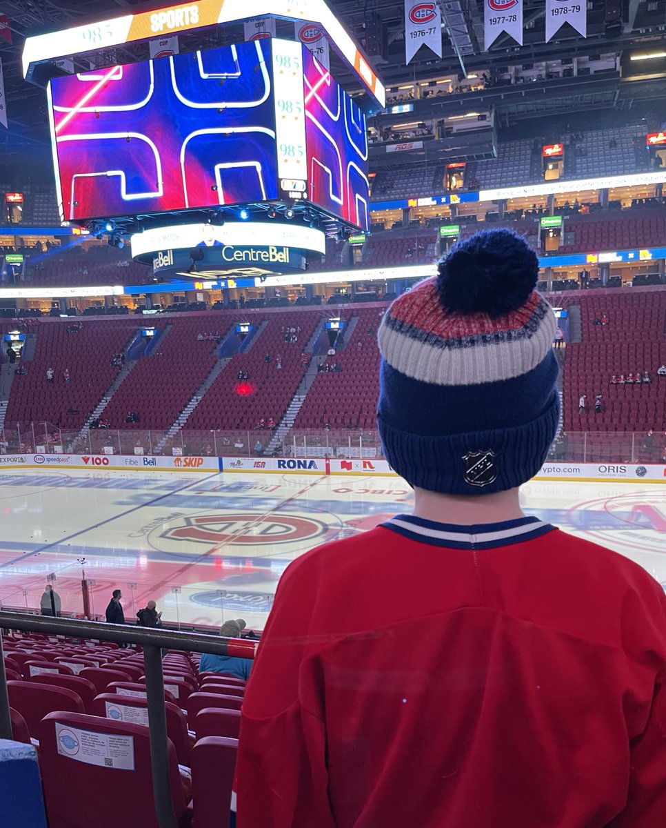 Happening now.. someone’s very excited! #GoHabsGo