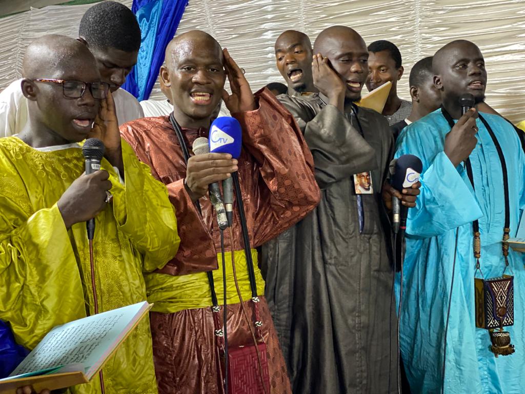 SGaydel's tweet photo. Liy takh nga raw feess delleu ay ndamak ndiarigne
Moy farlou thi deugueul té fonkou sap Serigne

Teunkou thia diéguo yoya magu gna daa dokhé
Moy gueum Serigne bi sakh thi jeuf moytouy pékhé
Axirou Zaman par Borom Ndame✍️♥️ https://t.co/uLzzbpAQYd