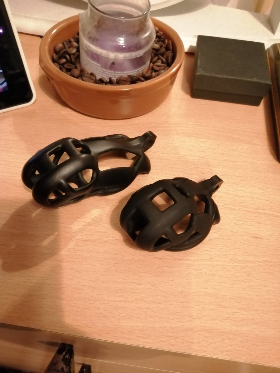 BrumSub82's tweet photo. Day 65/100+ and been ordered to use a smaller cage and shave my balls and hole. Who wants to breed this locked sub? https://t.co/UkuxryAmtP