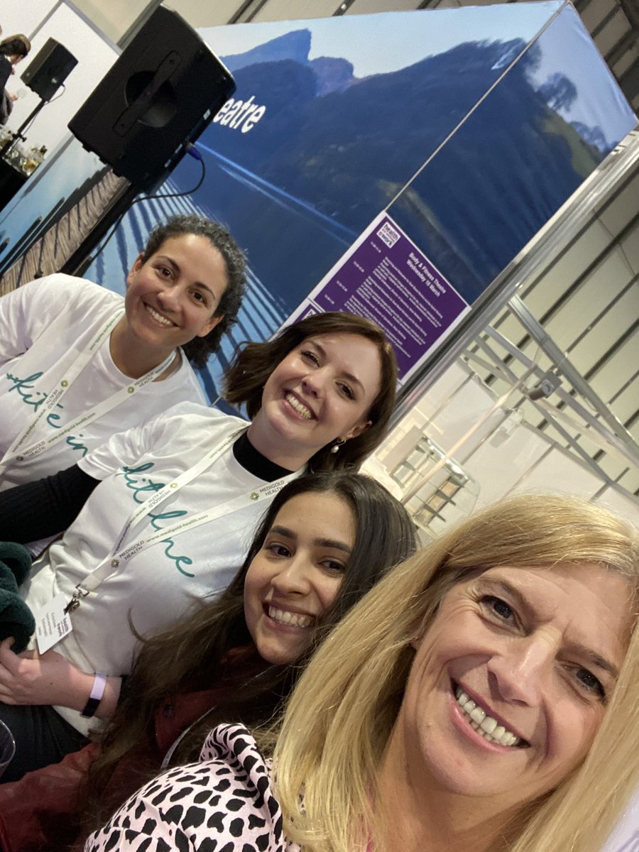 huunuudotcom's tweet photo. Great first day @HWatWork, super conversations and follow ups requested finished of with a little after-show networking. We met the lovely Candice and Kirsty from @KitelineHealth  check them out supporting employee physical, metal and emotional health 🙌🏻 #deathpositvie https://t.co/qOrzFhEQ3H