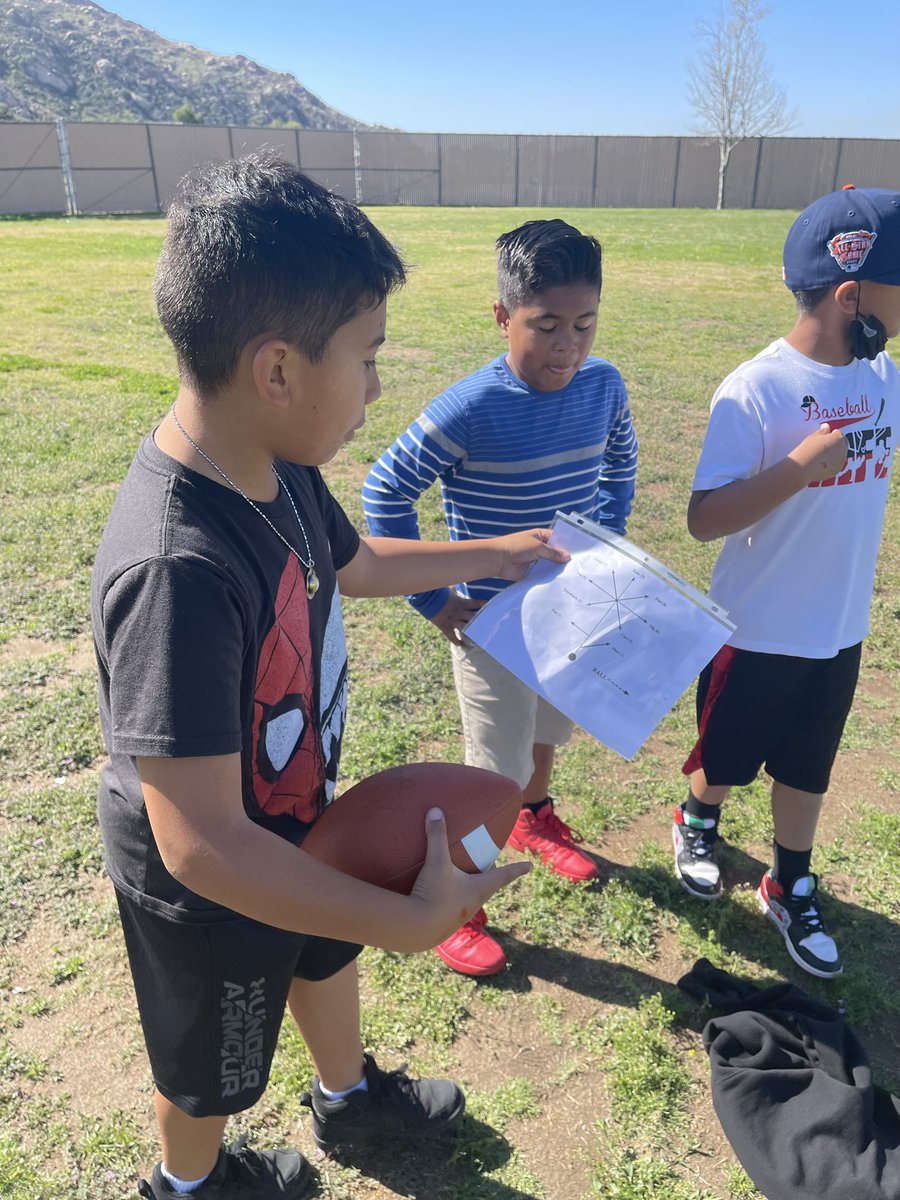 lasselleVVUSD's tweet photo. Starting football rotations for our scholars! #lassellestrong #vvcommit2fit @mark_lenoir @ValVerdeUSD https://t.co/JglkK7ei7a