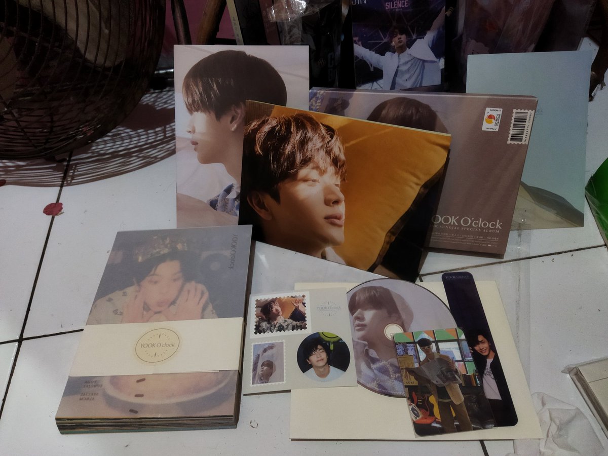 bernadictanade3's tweet photo. WTS!! 
Yook oclock fullset
DM for price ☺
#sungjae #YOOK_SUNGJAE #yookoclock https://t.co/pTU13evTuw
