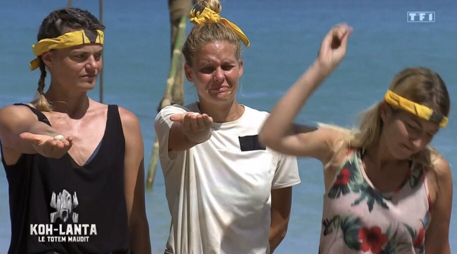 Flo60601640's tweet photo. Moi aussi je ferai semblant d’être vénère alors qu’au fond de moi… #KohLanta https://t.co/vkkOchy2In