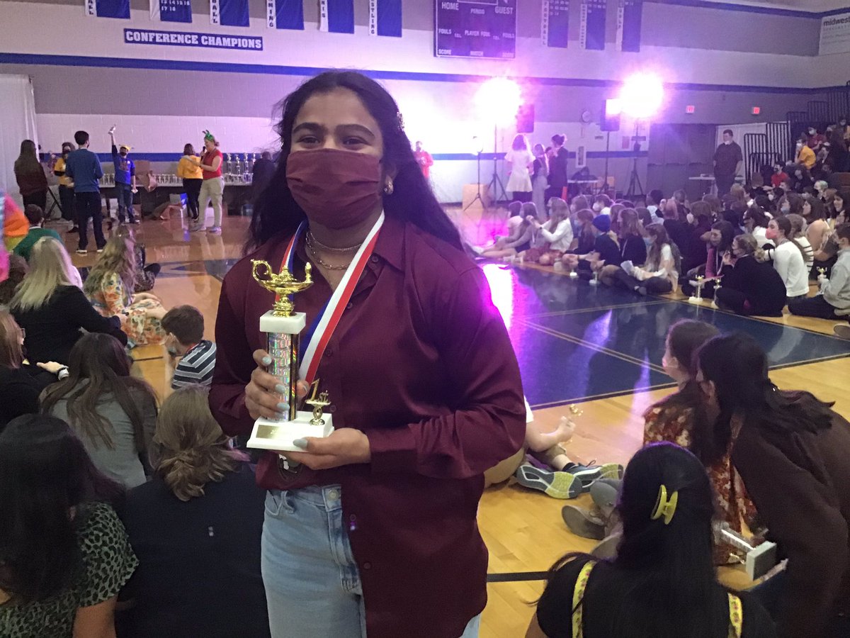 whmsforensics's tweet image. Krisha 1st in Persuasive, Shloka 2nd in Poetry!