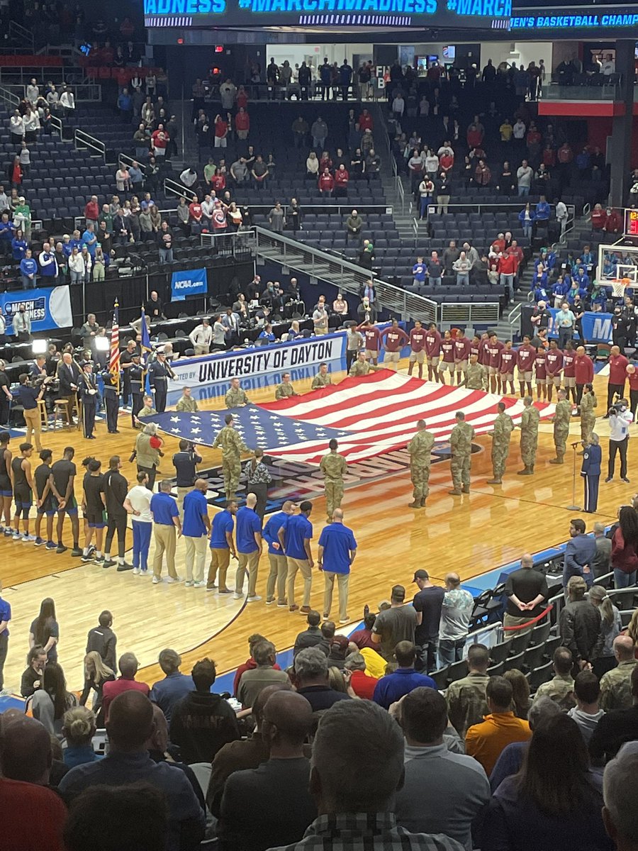 VictoriaExit7's tweet image. #MarchMadness