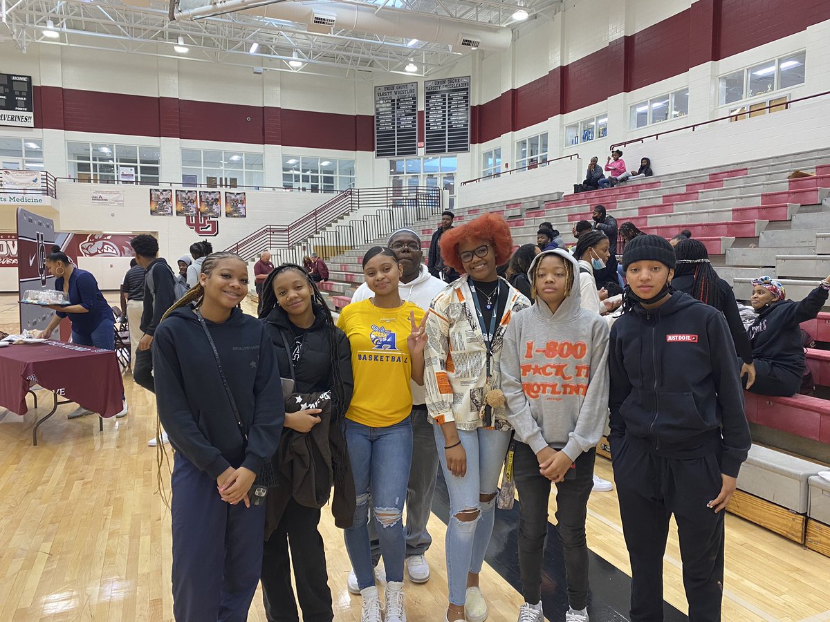 OMGTGE's tweet photo. WOW another one in the books…. @AnandaMayhew @AllenU_WBB ….  I enjoyed being in the presence of her family,  Her High School Coaches and teammates!!!  This is what it’s all about….   This is a match made in HEAVEN!!!   Allen University is getting a jewel!!!!!!  #omgstateofmind https://t.co/RNgmJRlbHI