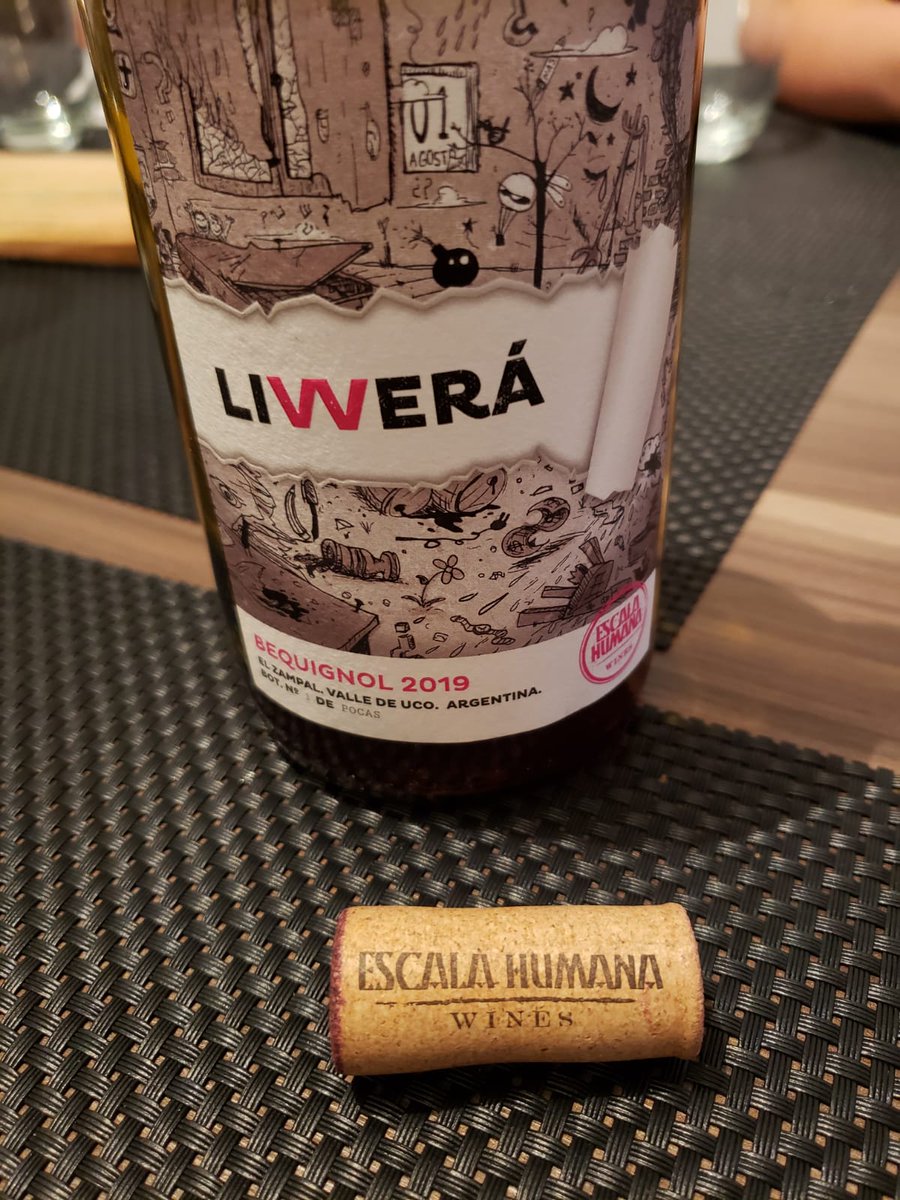 🍷 LIVVERÁ - 2019
➡️ Viñedos de El Zampal, Tupungato, Valle de Uco.
➡️ Enólogo: Germán Masera
➡️ Sistema de conducción parral.
➡️ Fermentación en huevo 100% racimo entero y crianza en barricas de roble francés usado.

<a href="/EscalaHumanaW/">Escala Humana Wines</a>
<a href="/Germasera/">Germán Masera</a>