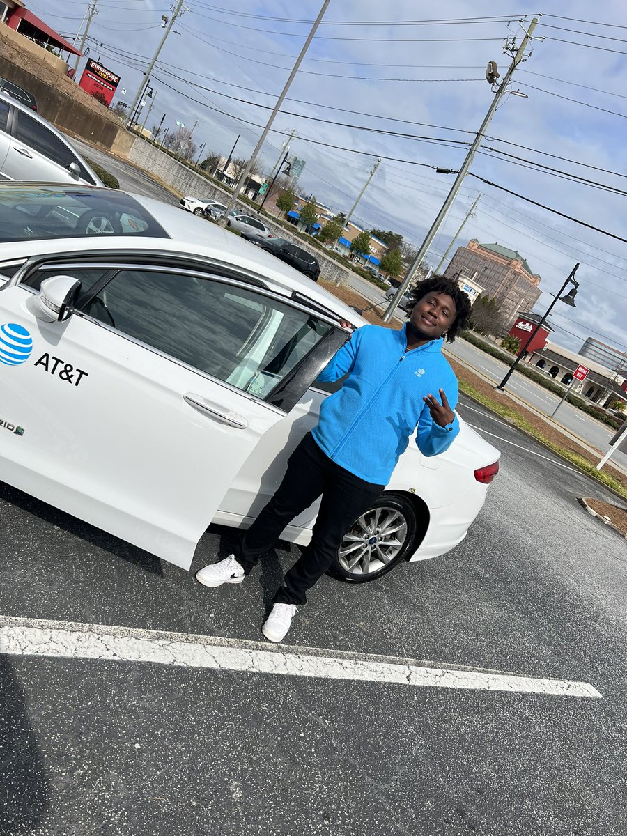 Jmiah1110's tweet photo. My newbie Aaron Collins “AC” ready to conquer the day!!!! 3 line appointment set for tomorrow. #TheLeague #ATLDynasty #Fibertalk #Atlanta #SoutheastIHX #grindmode https://t.co/rFmoMYqi1U
