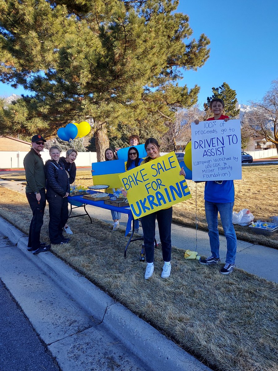 theLHMcompany's tweet photo. A bake sale organized by a group of teens in @sandycityutah raised $1,200 and another in @saratogasprngut raised $2,250! Use #DriventoAssist to share fundraising ideas. Donations will be accepted at https://t.co/JB4zlOEje2 through March 31 and will be matched up to $2 Million. https://t.co/KHkxYPPvgR