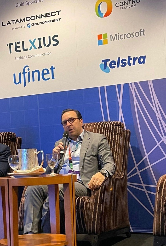 c3ntrotelecom's tweet photo. We are so glad that our CEO Simon Masri, was part of the Keynote Panel: Enhancing Connectivity Across Latin America, focused on how carriers deliver superior customer experiences and agility on the Digital Infrastructure Industry: #CapacityLatam2022 #C3ntro https://t.co/peWqQpZsK1