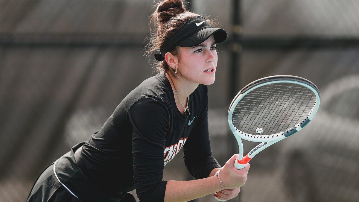 UnionBulldogs's tweet photo. #UnionWTen tangled with the Tigers and came out top in the #NAIATennis Top 2⃣5⃣ showdown
#RepTheU
➡️➡️➡️ https://t.co/XDOVzFJrhY https://t.co/JYG1N6irvH