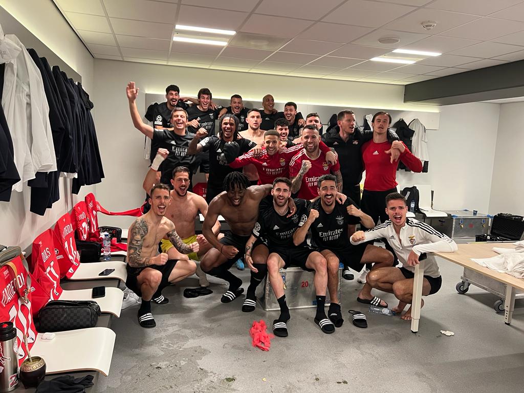 📸 SOMOS O SPORT LISBOA E BENFICA!! ❤️❤️❤️

#AJASLB #UCL