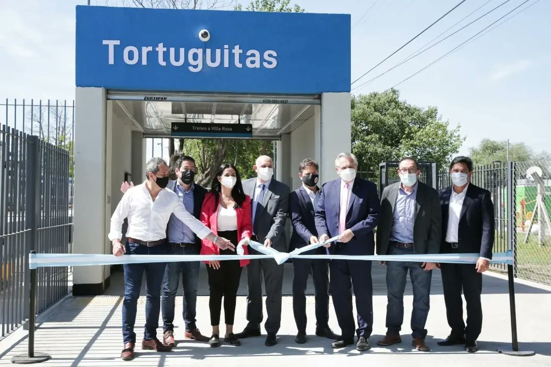 maxidtorres78's tweet image. francesmsanchez: Hoy se inauguró la estación de #Tortuguitas. 

 La estación  cuenta con nuevas boleterías, módulos SUBE, sanitarios, refugios y está controlada con cámaras de seguridad, para que la espera del tren sea más confortable y segura. 

#Recons…