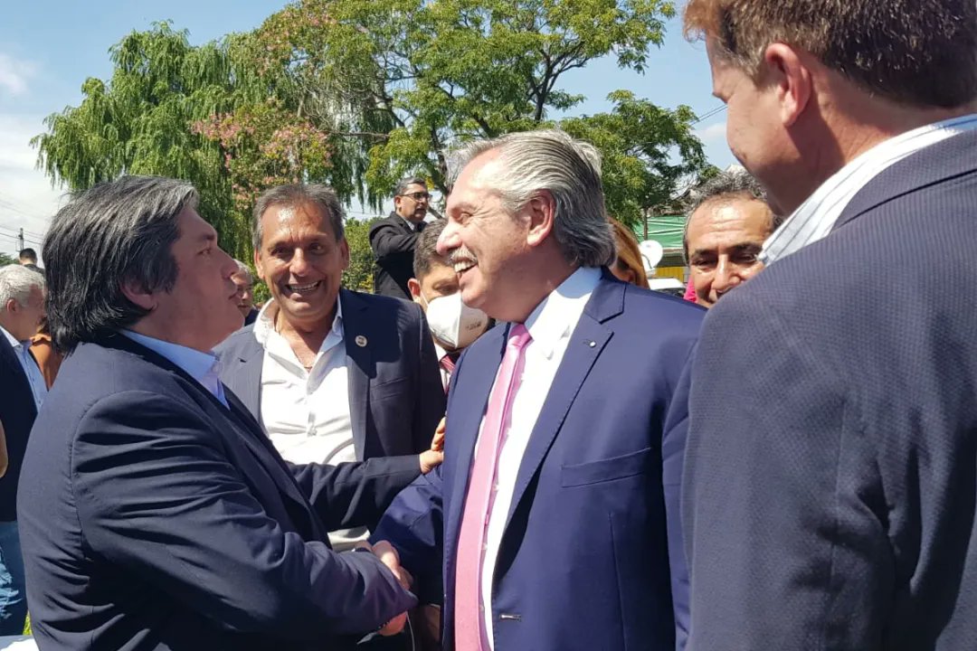 maxidtorres78's tweet image. francesmsanchez: Hoy se inauguró la estación de #Tortuguitas. 

 La estación  cuenta con nuevas boleterías, módulos SUBE, sanitarios, refugios y está controlada con cámaras de seguridad, para que la espera del tren sea más confortable y segura. 

#Recons…