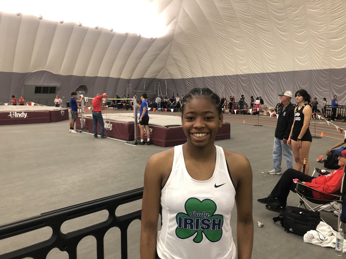 Cathedral_TandF's tweet photo. Aolani Cannon clears 4’ 8” in the high jump! A nice PR and moves into #5 all-time on the CHS indoor list!
☘️🐰 https://t.co/tu29BJhmwp