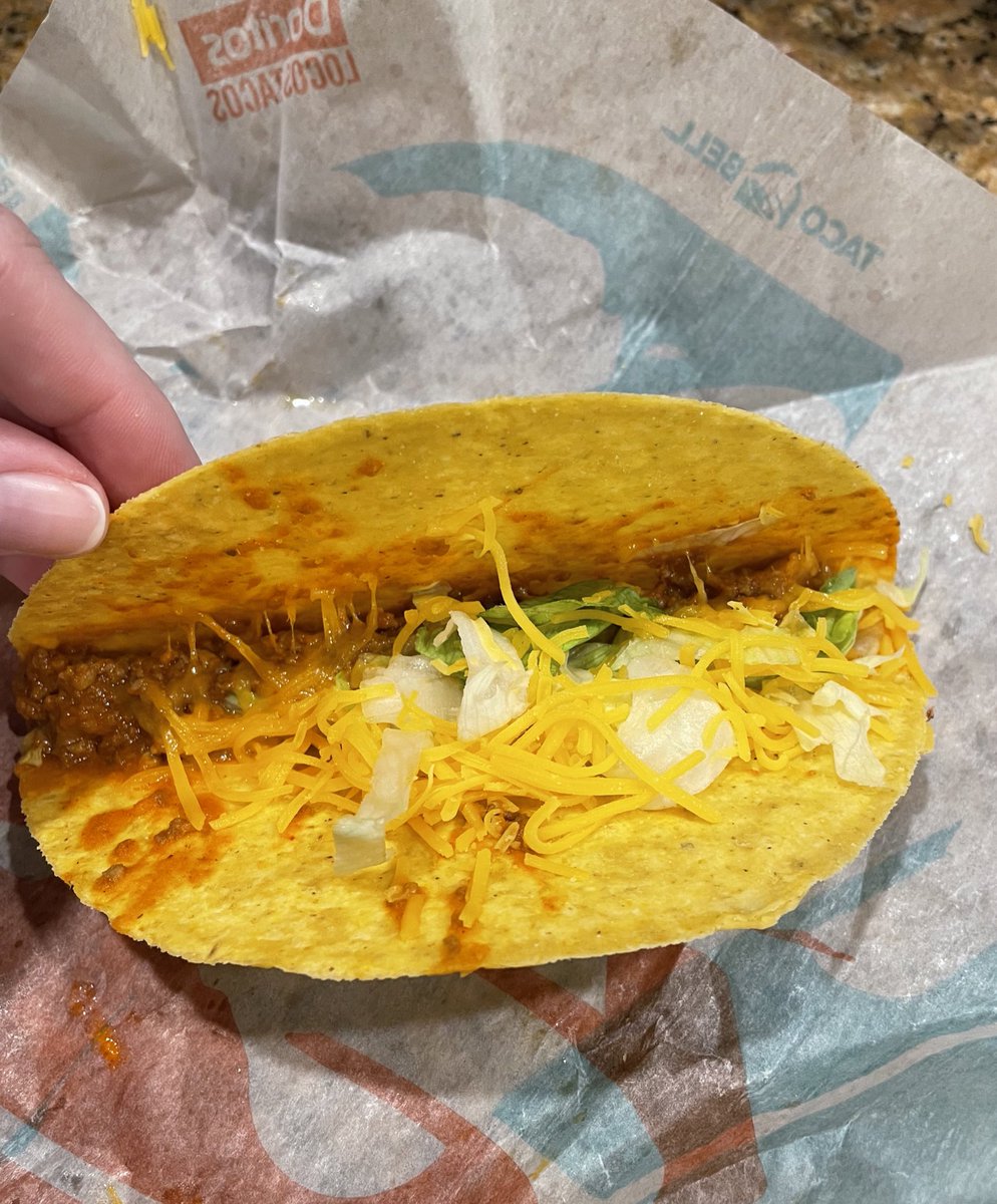 Pathetic <a href="/tacobell/">Taco Bell</a> taco