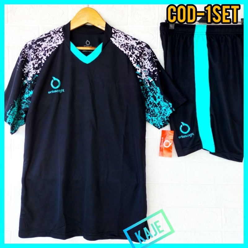 AhadarT's tweet photo. Saya menjual COD 1SET JERSEY FUTSA... seharga Rp75.000. Dapatkan di Shopee sekarang! https://t.co/SVsh2oFRXw #ShopeeID https://t.co/dVJbmSoQeq