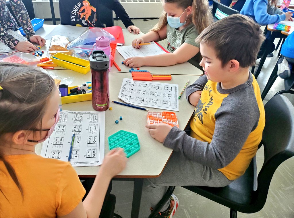 shesabres's tweet image. Some students use pop its, some use base ten blocks, while others use mental math! 
#mathforeveryone