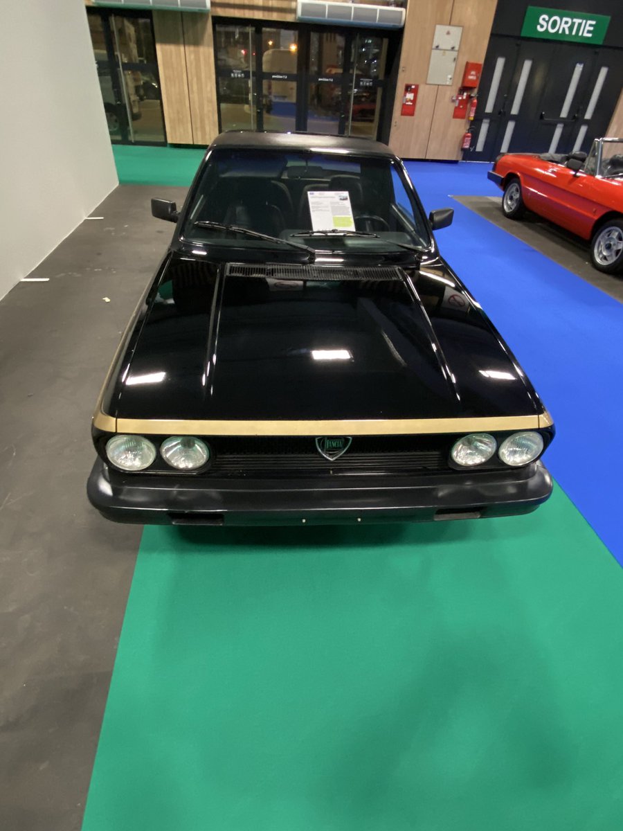 MaitreleDall's tweet photo. Bon ça ne twitte pas beaucoup #Blackber pour cette avant première @RetromobileFR… obligé de tout faire… et oui la Mercedes de Johnny est toujours sur le marché, comme son Audi A8, ET OUI l’interceptor de #MadMax, une petit coup de cœur… https://t.co/74Z5Sa4DkO