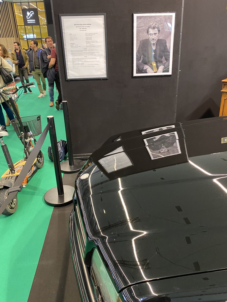 MaitreleDall's tweet photo. Bon ça ne twitte pas beaucoup #Blackber pour cette avant première @RetromobileFR… obligé de tout faire… et oui la Mercedes de Johnny est toujours sur le marché, comme son Audi A8, ET OUI l’interceptor de #MadMax, une petit coup de cœur… https://t.co/74Z5Sa4DkO
