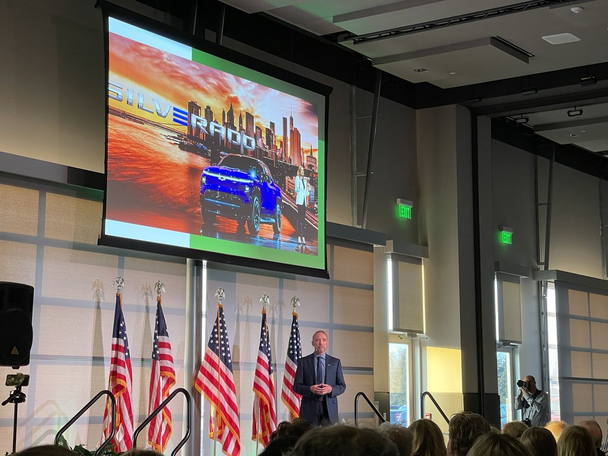 MillerforM's tweet photo. #OaklandCounty 2022 State of the County address @davidwcoulter https://t.co/zbu3s6079T
