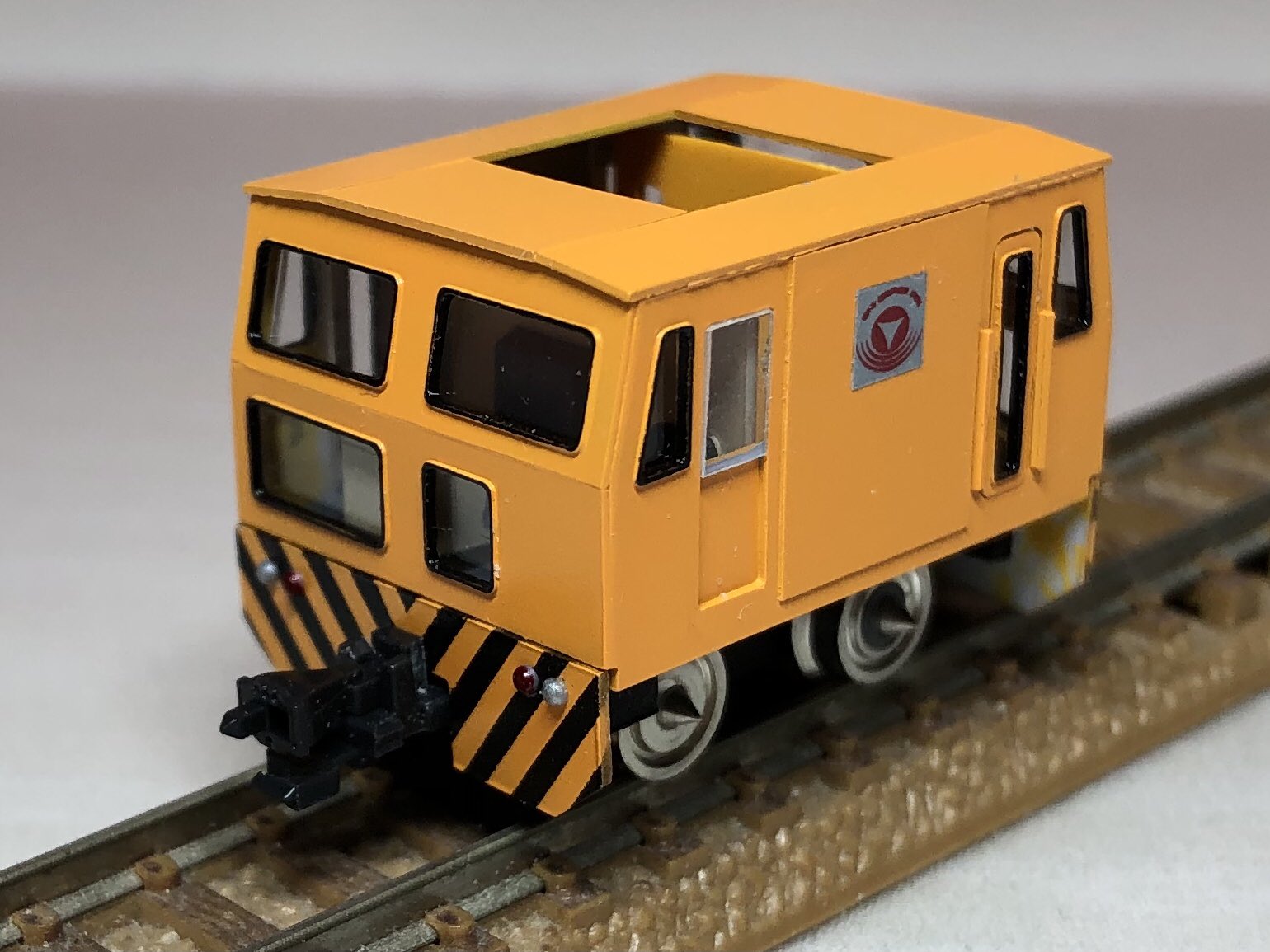 どらモデラ 以前何かの製作中 気分転換で作った東急の電車区スイッチャー タミヤのプラ板でシンプル お手軽に仕上げました 独特の形で結構目立ちます 鉄道模型 Nゲージ 東急 スイッチャー フルスクラッチ T Co G4np0ikjlf Twitter