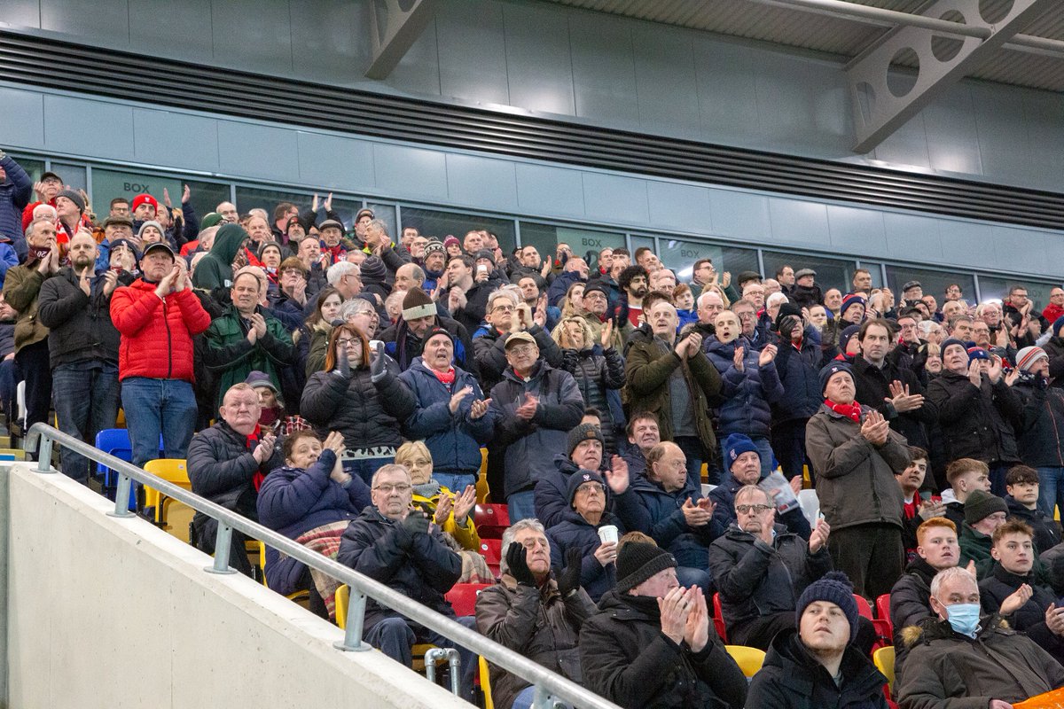 YorkCityFC's tweet photo. Tonight's attendance was 2⃣,6⃣7⃣8⃣ (15 away fans)
Thank you for your support this evening 👏
#YCFC 🔴🔵 https://t.co/GKdDPHSFGs