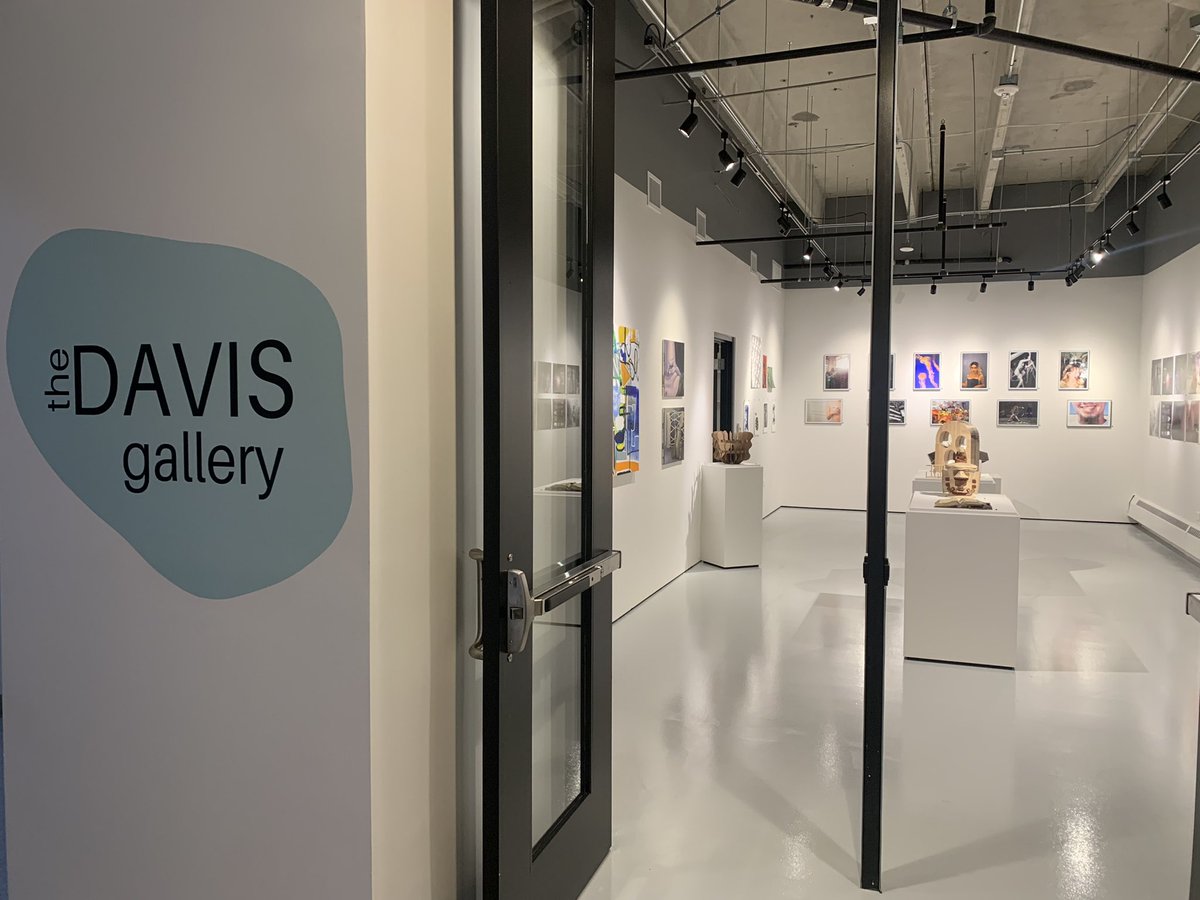 bellad2023's tweet photo. After my exams today I decided to decompress and finish up my tweets at The Davis Gallery on campus. #ConArtInSitu https://t.co/bvlEPOmg3R