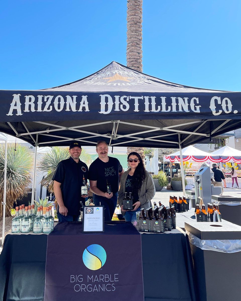UptownMarketAZ's tweet image. We are having a blast supporting other local vendors at the Music &amp;amp; Mixology Splash event by The Cactus Collective! ❤️

🌵@azdistilling
🌵@proofbread 
🌵@36BelowYouthAC 
🌵@simplesodaco