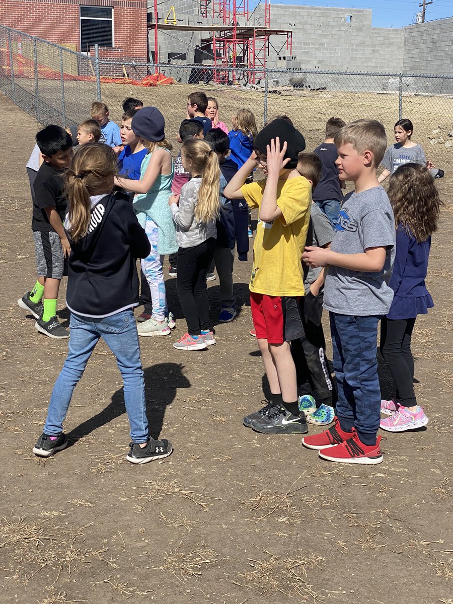Jennifer1266's tweet photo. 2nd grade 3rd quarter AR party today!! Snacks, funny animals video, and relay races! Fun was had by all! @ShellCreekVikes @AprilWachal2 #lakeviewvikes https://t.co/qJABTDyms5