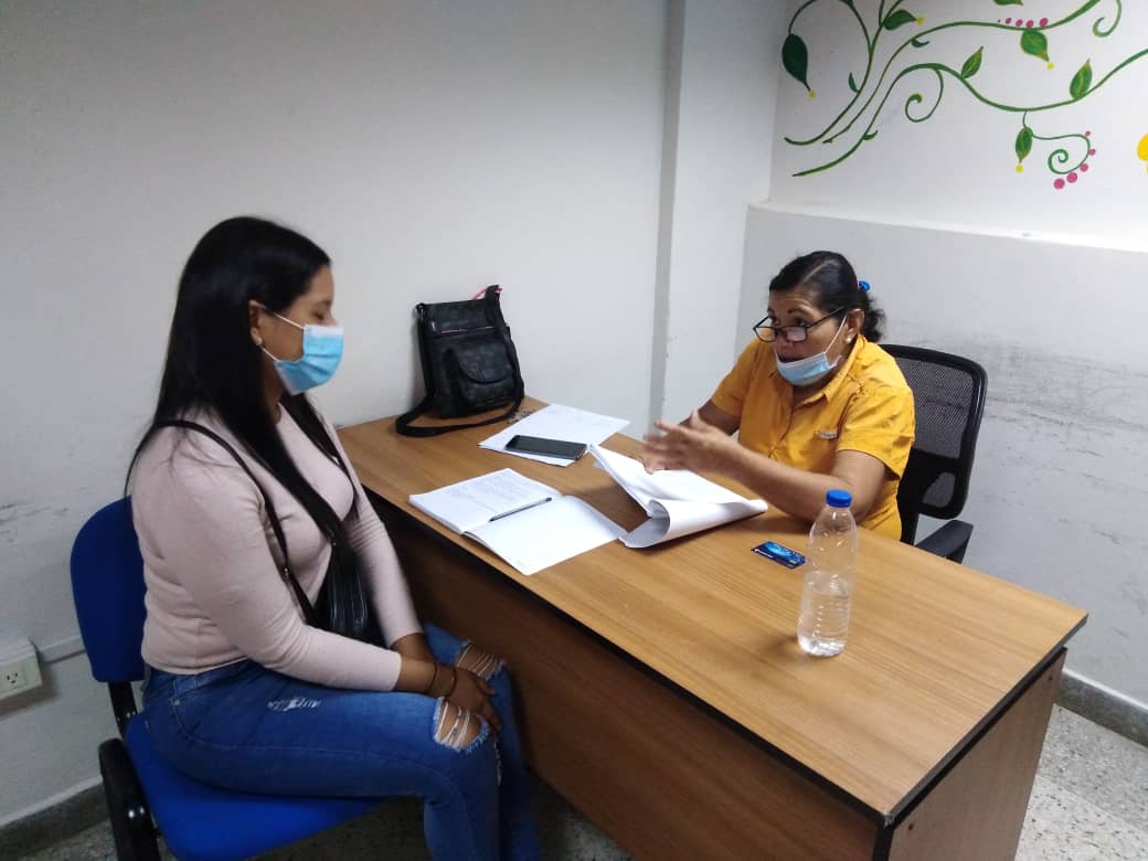 1MairaRodriguez's tweet photo. Atendimos a estudiantes del alma mater del Caribe UNIMAR que asistieron a nuestra sede de #Inemujer para conocer de nuestro trabajo en beneficio de los derechos de todas las neoespartanas, ese es nuestro objetivo, impulsar nuestros derechos!
@MorelRodriguezA https://t.co/SKMs4N82nW