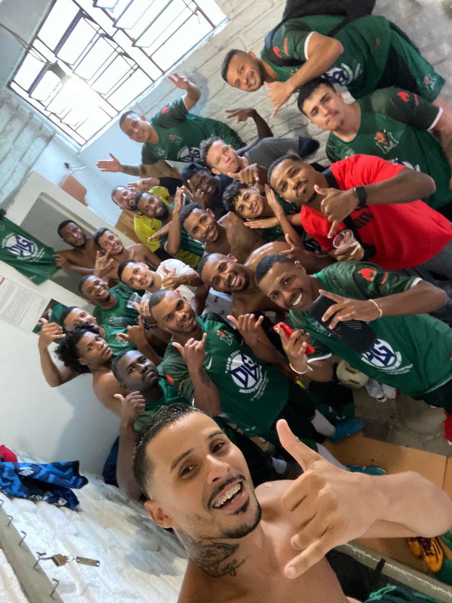 montanafc's tweet photo. Montana 2x1 Gravitec Sabará 

Gols : Ganael 🇭🇹 ⚽️
              Yan  🌪 ⚽️

Resultado importante 🇳🇬 https://t.co/EL4f1yqATR