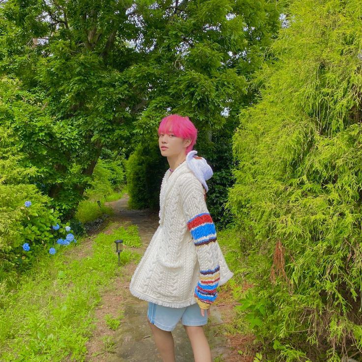 klaxosauric's tweet photo. Dear Tadhana

A Sunric filo AU

Akala ni Sunwoo ay seryoso na sa kanya si Juyeon, ang kilalang dancer at playboy sa univerisity nila. Pero gaya nang inaasahan, sinaktan lang siya nito. As he tries to mend his broken heart, he meets Eric, the lead vocalist of the band Moonlight. https://t.co/5qqeoqXoff
