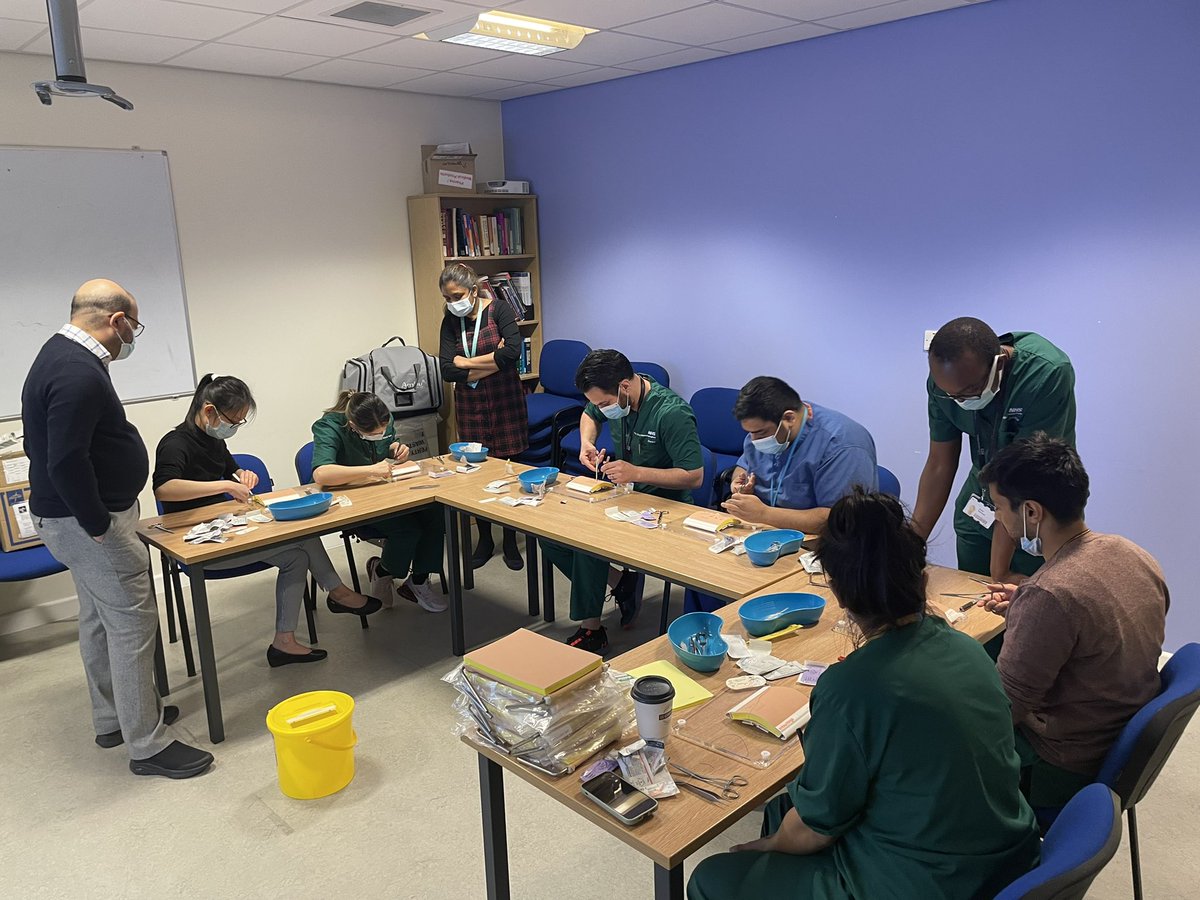 davidkmak's tweet photo. @RWTPGclinskills @FoSBEWolverham1 @HelenSteed1 @UrologyBham Excellent suturing techniques session on our Surgical Skills Simulation programme @RWT_NHS. Another step in training #TomorrowsSurgeons. Great to see our trainees hard at it. https://t.co/Yv0mzmQsGN