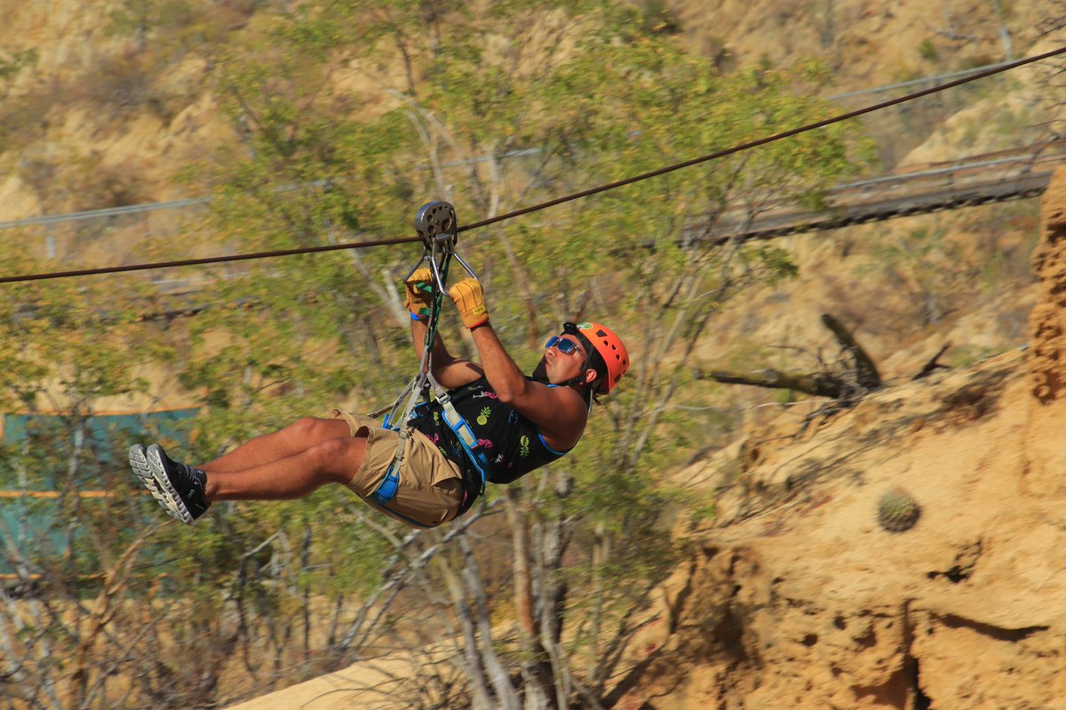 UncleRuru411's tweet photo. Got to zip line in Cabo too! #Mexico #Mexico #zipline #traveling https://t.co/2syXeY4tAo
