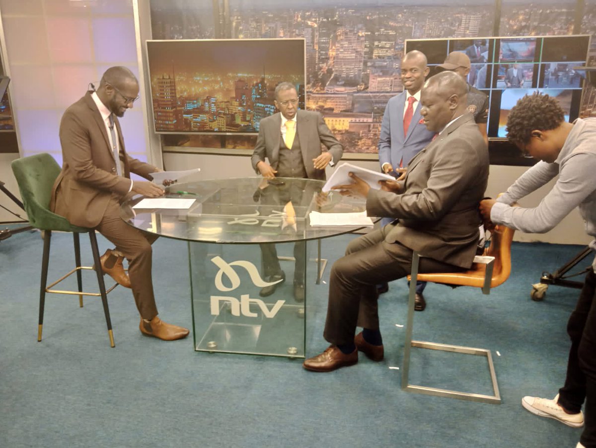 richyosu's tweet photo. As ODM party primaries are approaching, be reminded that the most articulate and smart Senator Kisumu County will have is @ProfOjiendaTom. On 12th April, we need your votes to realize Kisumu's vision. I'm him, we will get a selfless and committed Senator. https://t.co/dRbKRqO5U5