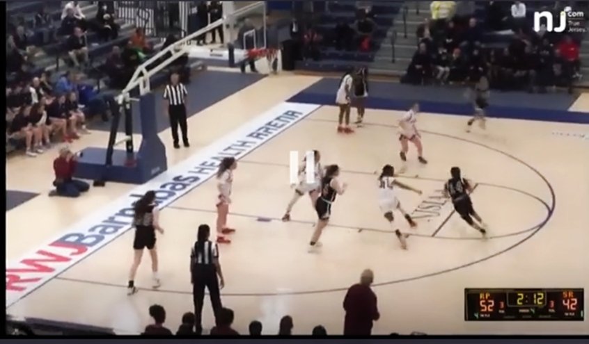 AshleySteinberg's tweet image. Action photos 🏀💪

#StateFinal #GirlsWhoRef