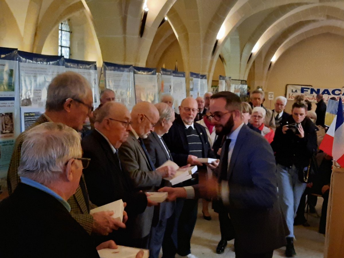 Exposition de la Fnaca au cellier de Claivaux avec Benoît Bordat.