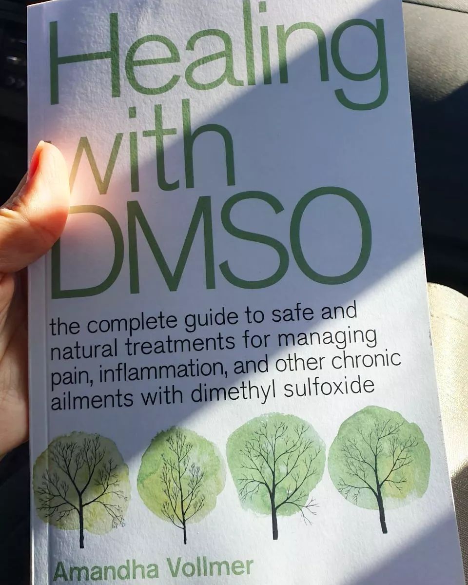 HealingWithDMSO's tweet photo. "This #Book will enlighten your #Mind, #Body &amp; #Soul"  -Reader, Debra https://t.co/Jg9V4Kk9xD