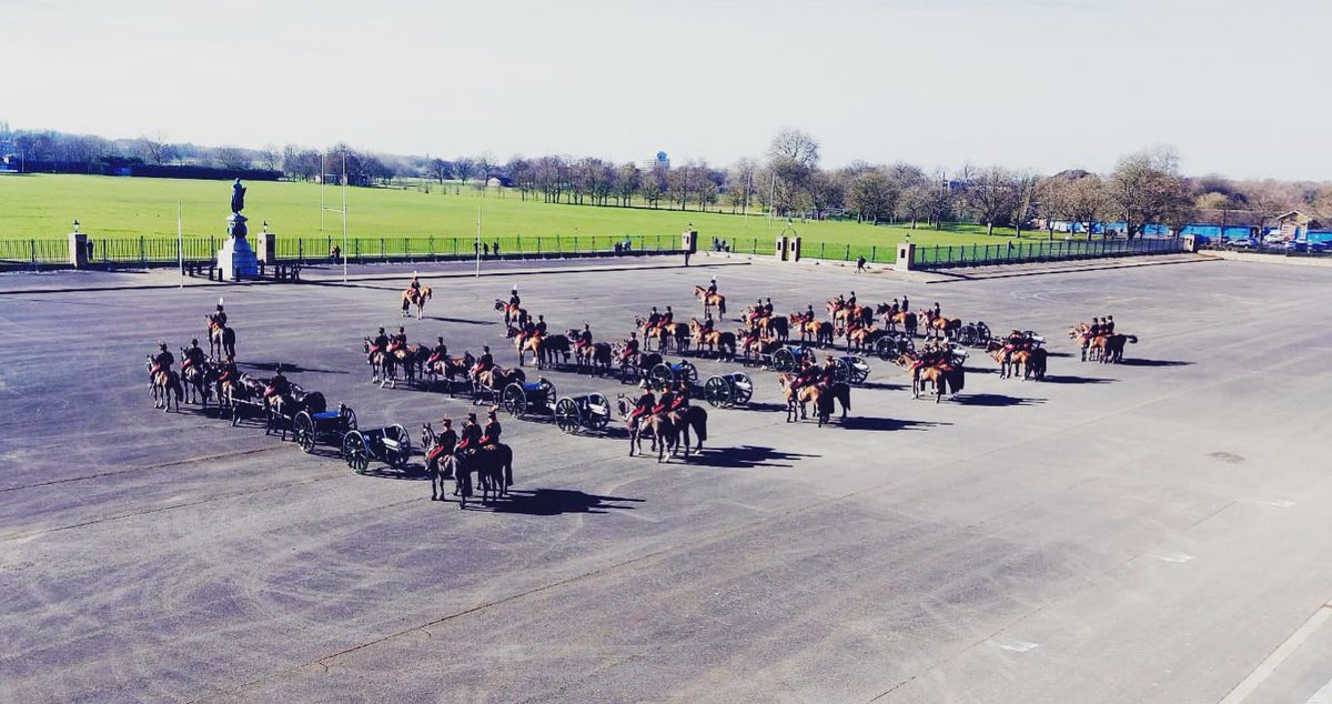 KingsTroopRHA's tweet photo. Major General's Inspection.

Today the regiment showcase their skills and drills during our Fit for Role parade, Maj Gen C J Ghika CBE will closely watch the Musical Drive and Advance in Review order. #army #gunners #horses #parade #kingstroop #royalartillery #royal #britisharmy https://t.co/gdG8MbJkyF