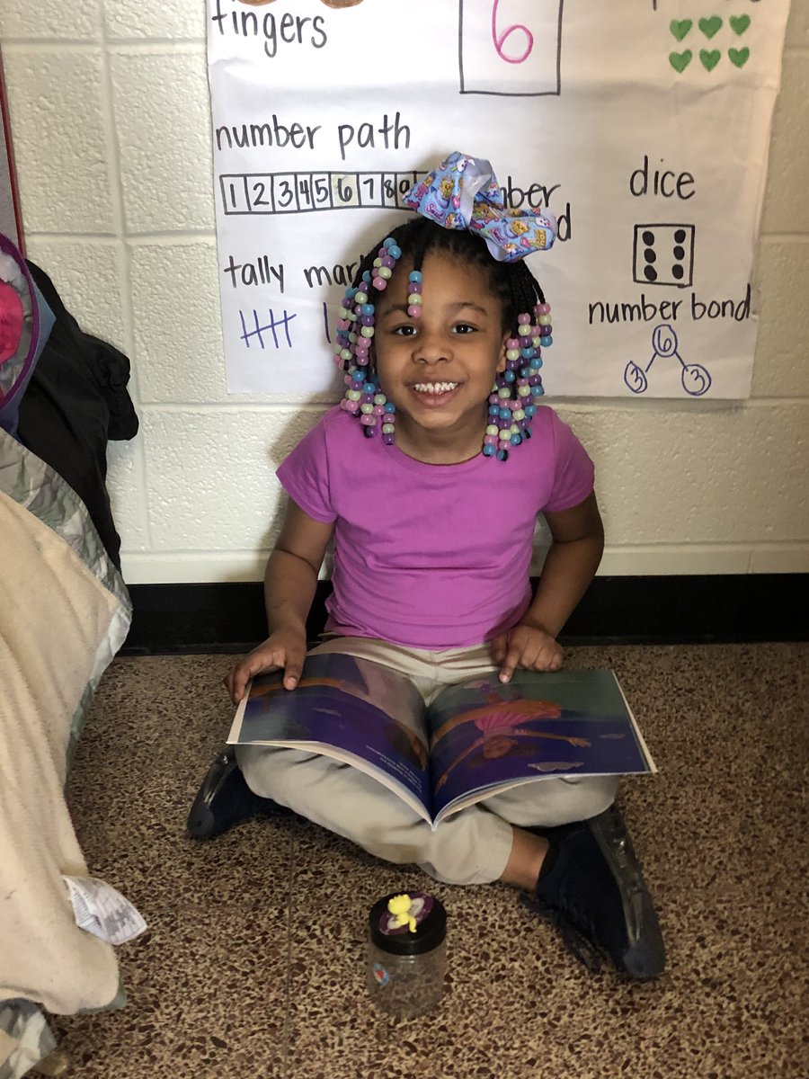 MrsShirvani's tweet photo. This afternoon we introduced a new time of our day called Cozy Time! During cozy time we get to practice sight words, read to our pets, and read our new @FountasPinnell books with a teacher. It sure is special to cozy up with a good book. 🔥📚 https://t.co/MngHxRZAW4