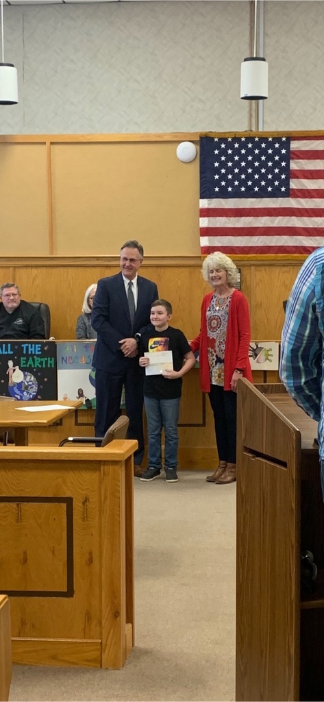 castle_wr's tweet photo. Aiden Mollette is the county winner  in 4-6 grades-Digital Art division- in the Johnson County Fiscal  Court  Anti-Littering art contest. https://t.co/zDYWlmRqNE
