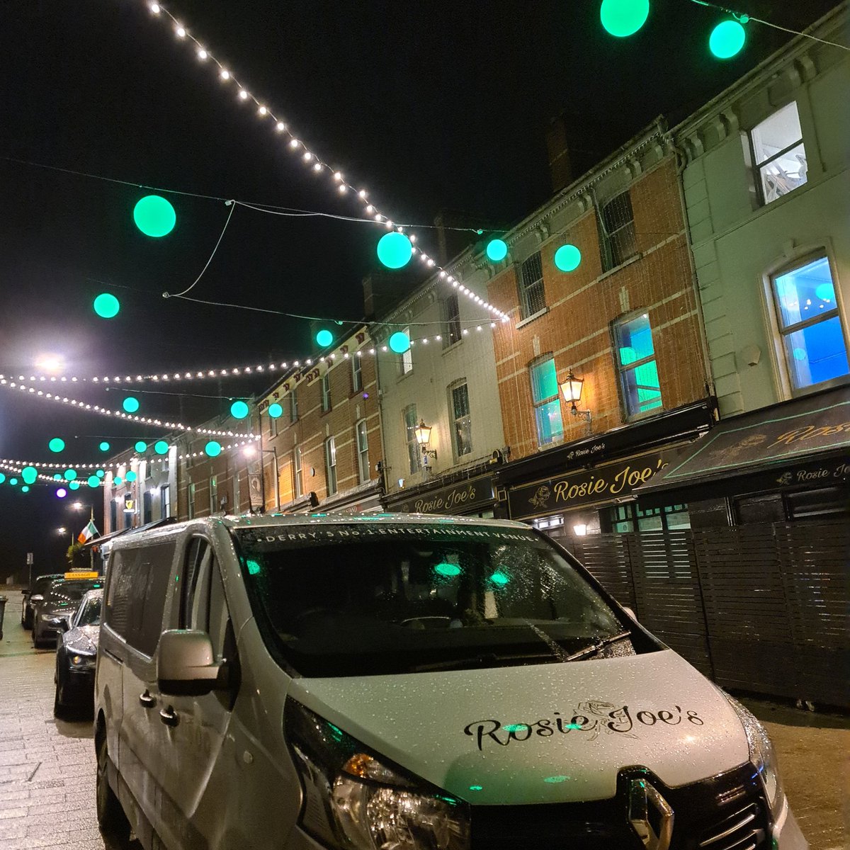 RosieJoesDerry's tweet photo. Roll on Thursday cant wait for our first โSt Patrick's day โ#rosiejoes #waterloostreet #anbรฉarbeag #Derry #Guinness #party #derrygirls #visitderry https://t.co/rqb1V5cwi2