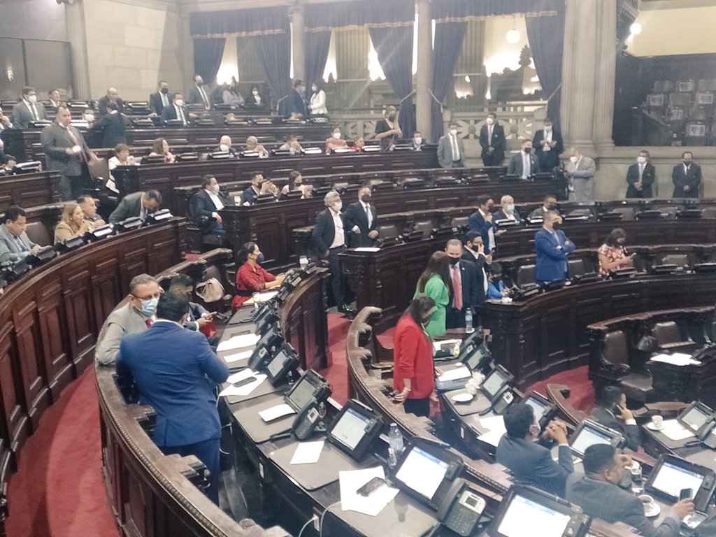 QuorumGT's tweet photo. 🚨 Se archiva el Decreto 18-2022. Con 119 votos a favor, los diputados decidieron mandar a archivar esta ley que subía las penas a todas las mujeres que pasaran por un aborto y que prohibía el matrimonio igualitario

#LeyDelOdio https://t.co/mgdo6ROysz