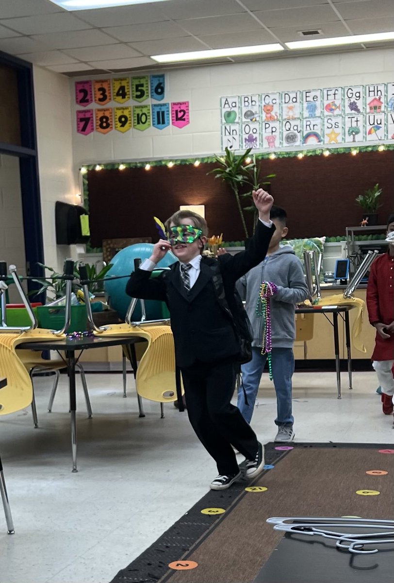 Rainforest_Room's tweet photo. We traveled to New Orleans on the first to celebrate a tradition of mine- Mardi Gras! https://t.co/kTrD2HSjDU