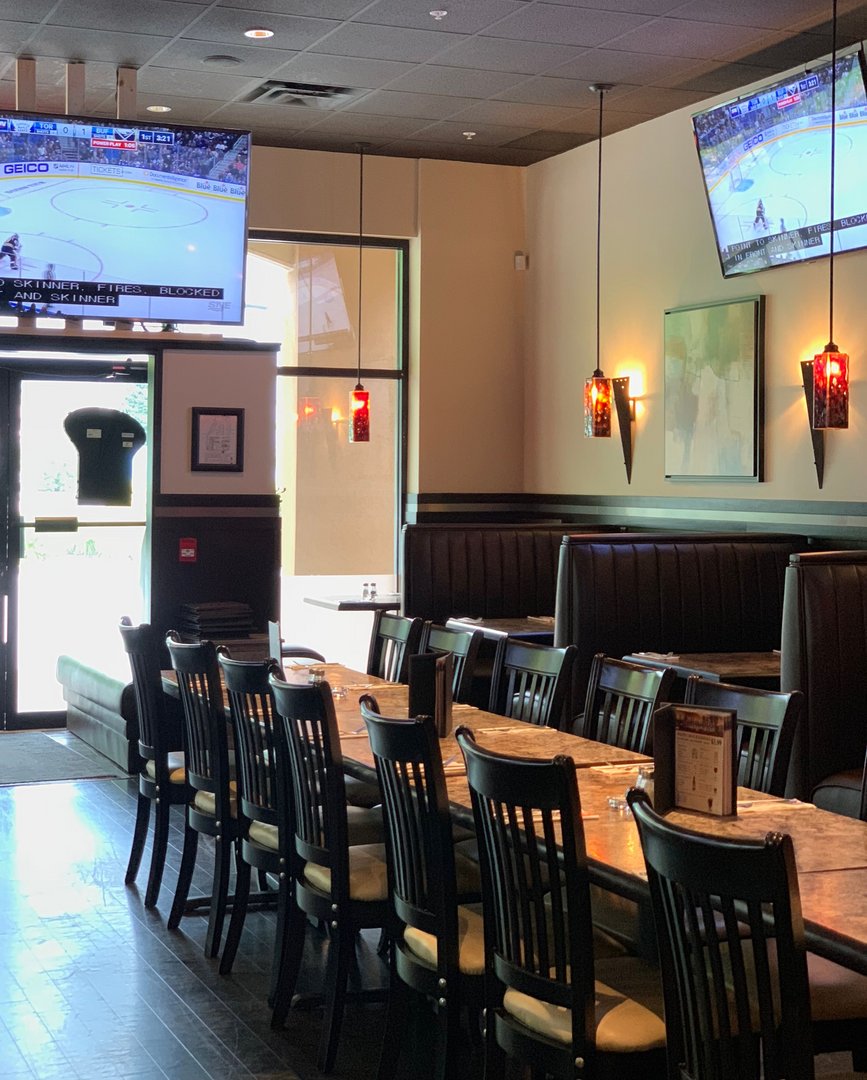 Dinakis_Grill's tweet photo. In #PortCoquitlam and looking to make weekend plans? 
Reserve a table at Dinakis where you can enjoy delicious, bold and authentic #greekfood. https://t.co/ZNvpzWNRtU