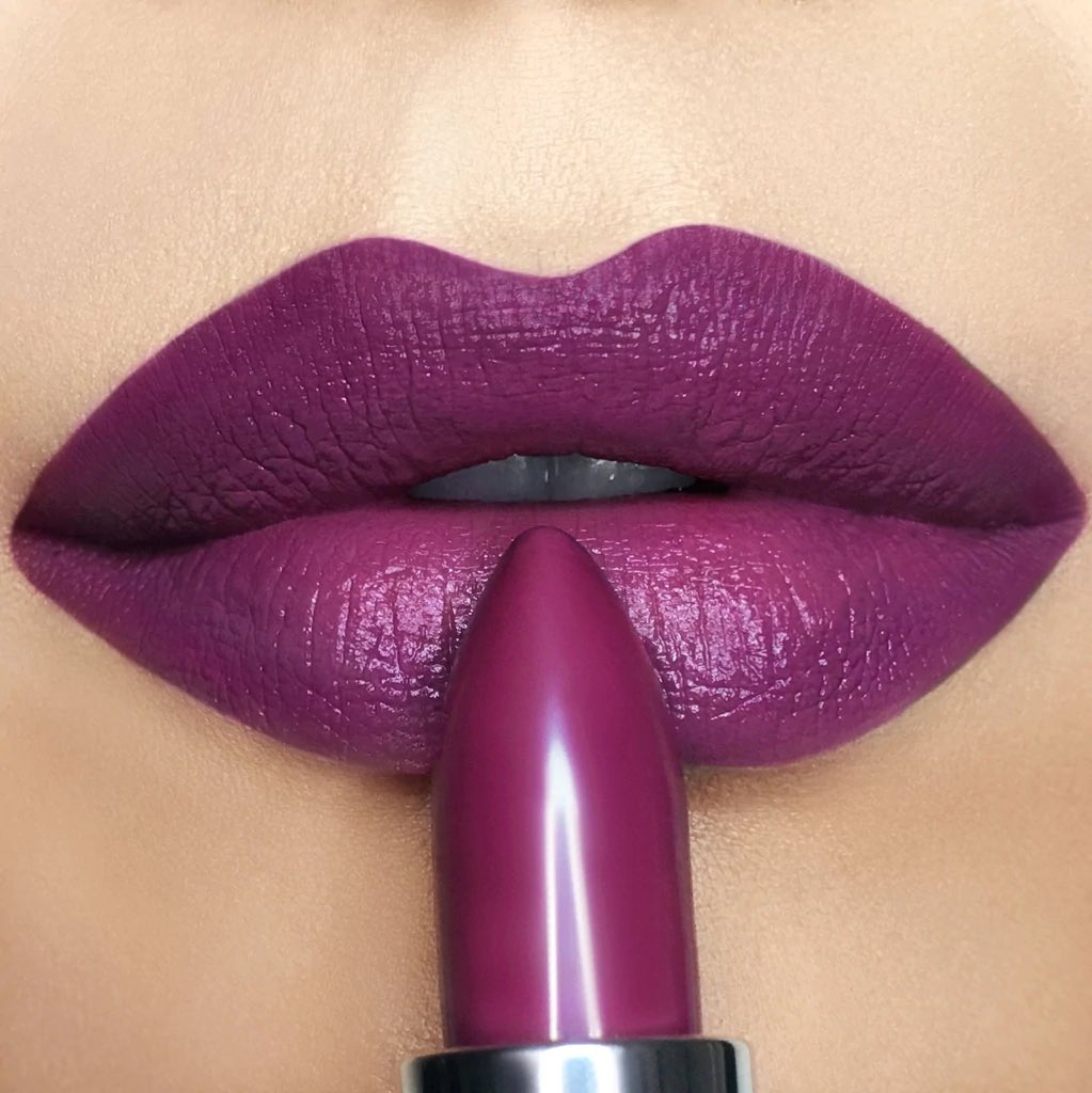 NAJESS87767539's tweet photo. Get a great start of the Day with Naughty Lipstick 💋Feel Naughty!👿 Look Classic! Shop this gorgeous Lipstick https://t.co/NkVJt07F4P https://t.co/giXzzoG8Bx